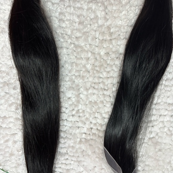 Virgin. Human hair bundles from 24 to 32. Inches. Reach me at 9099963494. - Picture 4 of 4